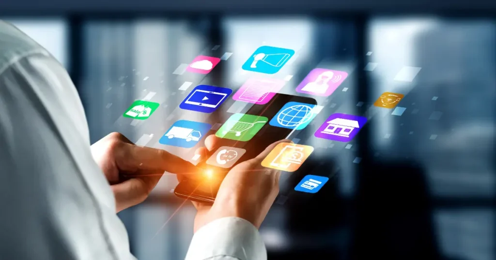 Omnichannel εμπειρία σε smartphone με εικονίδια εφαρμογών αγορών, πληρωμών και υπηρεσιών που συνδέονται ψηφιακά